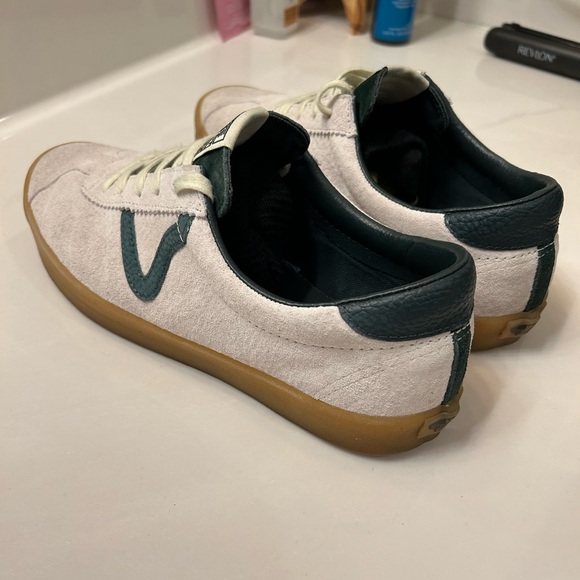 Vans Sport Low in White Green Gum - Picture 2 of 3